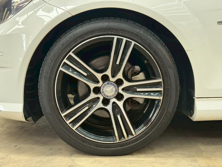 Mercedes Benz C200 W204 Edition C AMG Sport พิเศษ ตัวสุดท้าย ปี 2014 รูปที่ 17