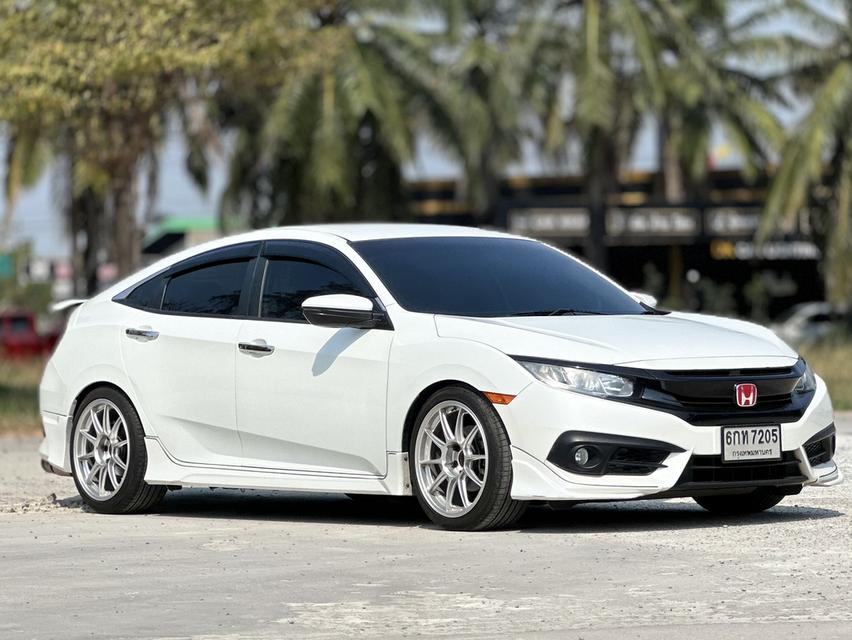 รหัสรถ PAT7205 Honda Civic FC 1.8EL สีดำ ปี 2017 รูปย่อยที่ 3