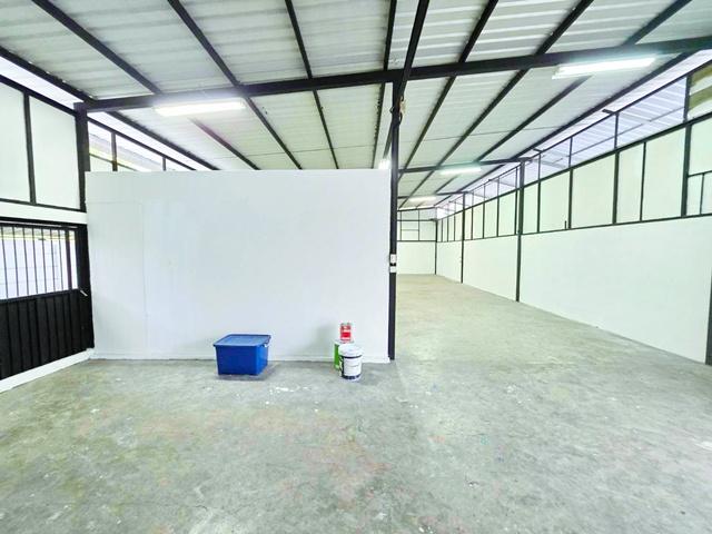 รพ.ลาดพร้าว600ม. .โกดังให้เช่า 670 ตร.ม. เดอะมอลล์ บางกะปิ MRT ลาดพร้าว 101 1.4 กม บิ๊กซี ลาดพร้าว1 Food Land เซ็นทรัล อ 8