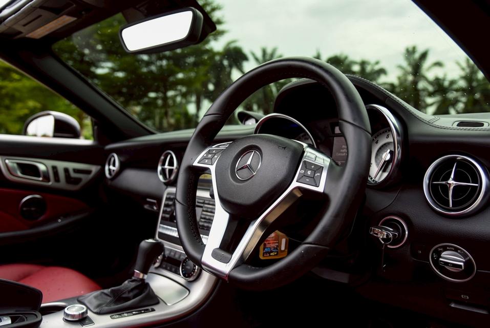 รหัสรถ CBL9412 Mercedes-Benz SLK200 AMG AT 2012 10