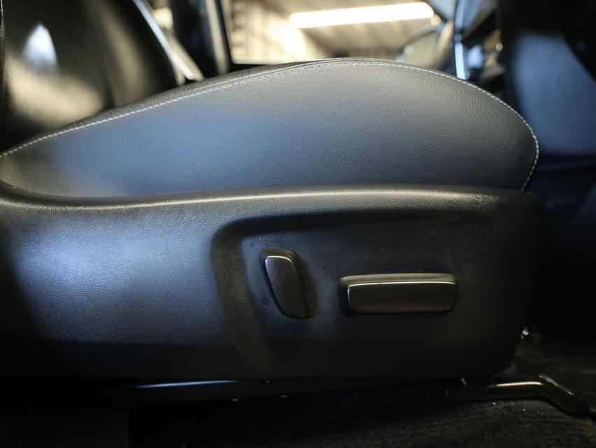 2023 Toyota FORTUNER 2.4 (ปี 15-25) Leader V SUV AT B5581 รูปที่ 12