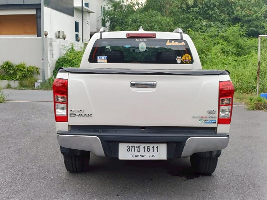ISUZU DMAX ISUZU. DMAX Pickup 4dr DCab Vcross Z-Prestige 4WD 3.ODCT (VGS, Navi) Y2014