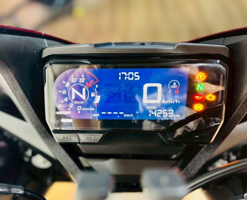 CBR650R 7