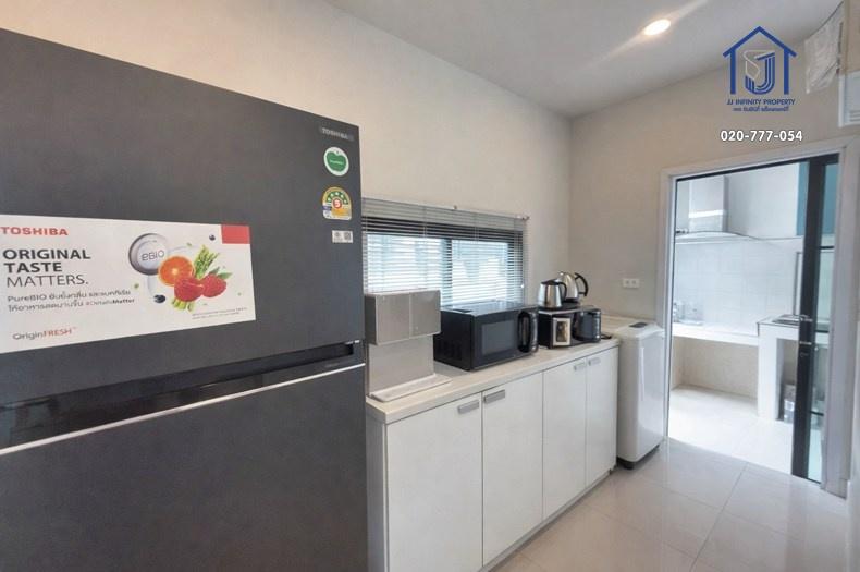 ขายบ้านแฝด 2 ชั้น หมู่บ้านบริทาเนีย บางนา-สุวรรณภูมิ กม.26  ถนนวัดบางบ่อ ใกล้มอเตอร์เวย์กรุงเทพ–ชลบุรี เมกาบางนา 6