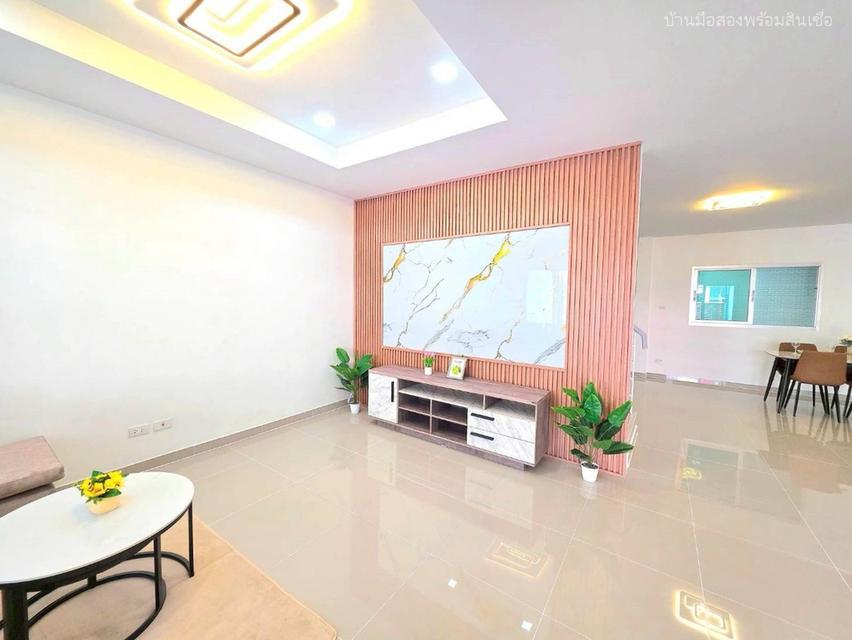 หมู่บ้านราชพฤกษ์ ฉลองกรุง 3