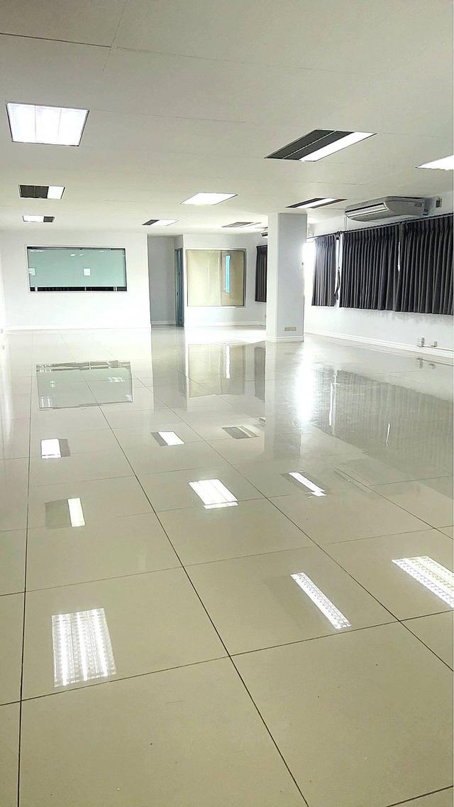 สำนักงานให้เช่า อาคารพีเอวี ลาดพร้าว 42 6