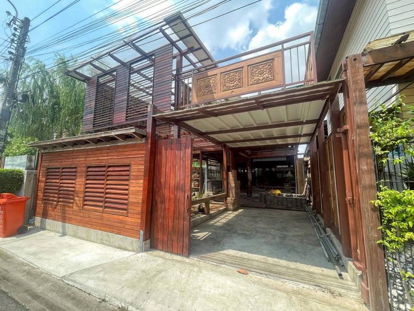 บ้านเดี่ยว 2 ชั้น ครึ่งตึก ครึ่งไม้ ( ไม้สัก ) 1