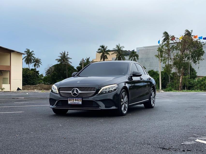 Mercedes-Benz C300e Avantgarde EQ Power 2019  1