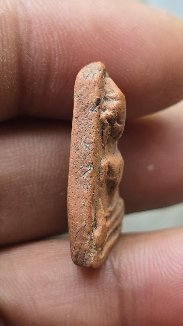 พระผงสุพรรณหน้าแก่ สภาพใช้ 3