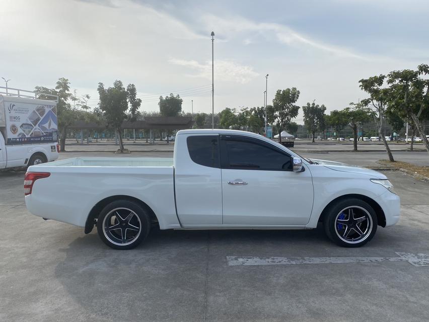 Mitsubishi triton สีขาว ปี 2018 7