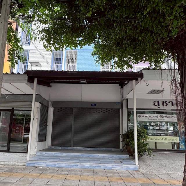 ให้เช่าอาคารพาณิชย์ 3.5 ชั้น พัฒนาการ 57/1 ติดถนนใหญ่ ใกล้ตลาดพัฒนาการ (N.1798)