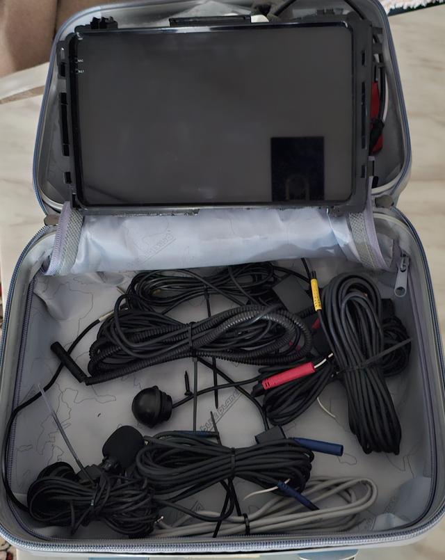 จอแอนดรอยด์สำหรับรถยนต์ รุ่น QX12 2k 8/256 gb 4G พร้อมกล้องรอบคัน 360° และปลั๊ก Canbus