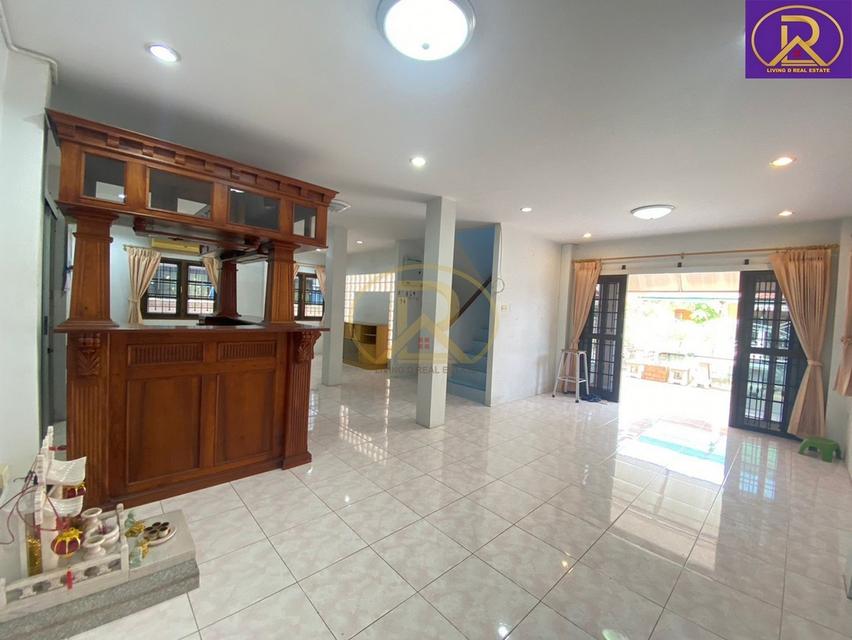 ให้เช่าบ้านเดี่ยว2ชั้น เลี้ยงสัตว์ได้ หมู่บ้านกีรติ 5 บ้านสวน 9 ซ.1 ใกล้โรงเรียนจั่นอนุสรณ์ ต.บ้านสวน อ.เมืองชลบุรี จ.ชล 5