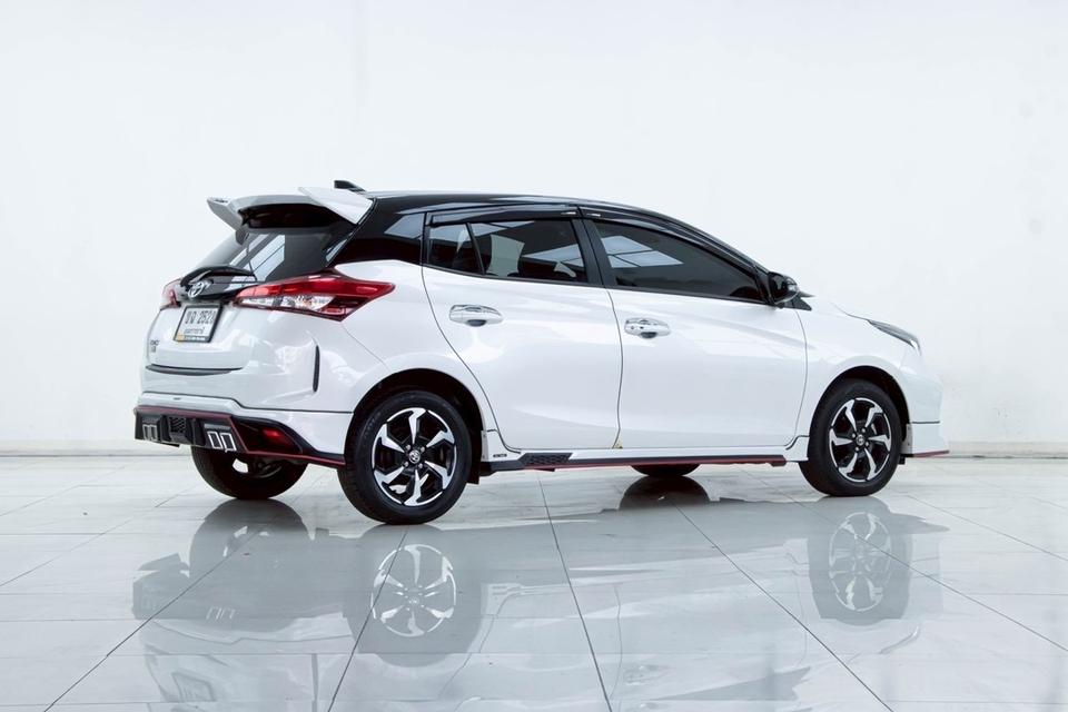 รหัสรถ 2A821 YARIS ECO PREMIUM 2024 2