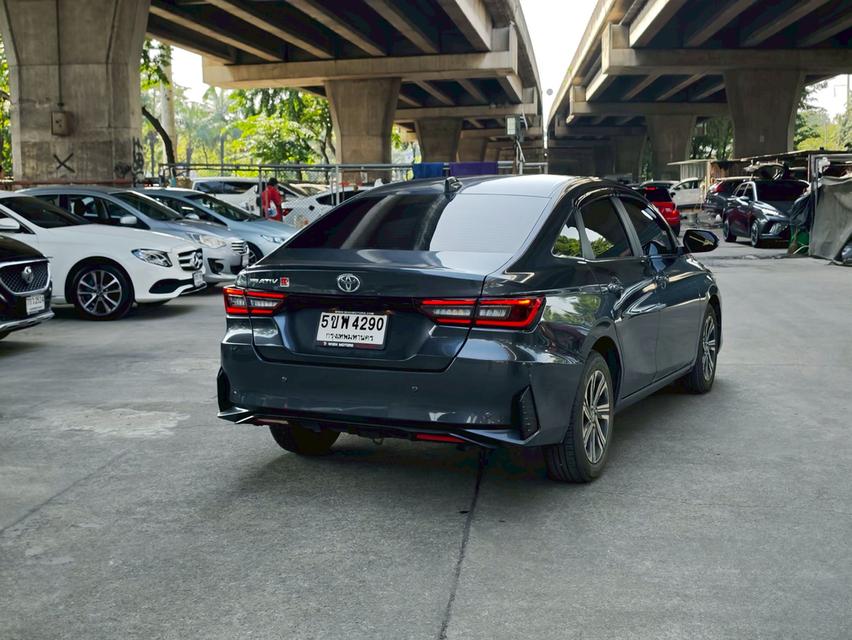 Toyota Yaris Ativ 1.2 premium Luxury ปี 2024  4