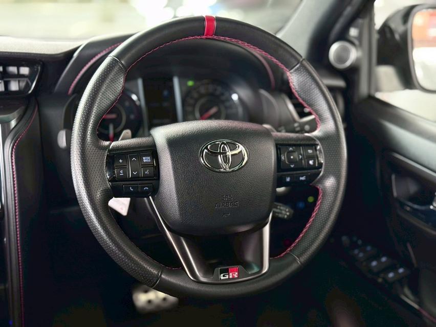Toyota Fortuner 2.8GR 4wd ปี22 11