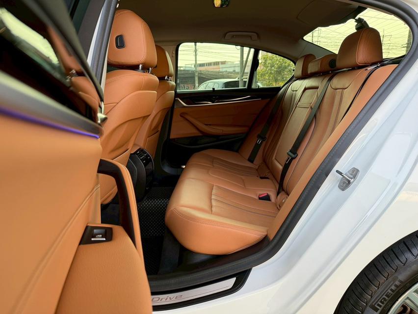 ✅BMW 530e ELITE (Plug-in Hybrid) ปี ✅2019 สีขาว รูปที่ 5