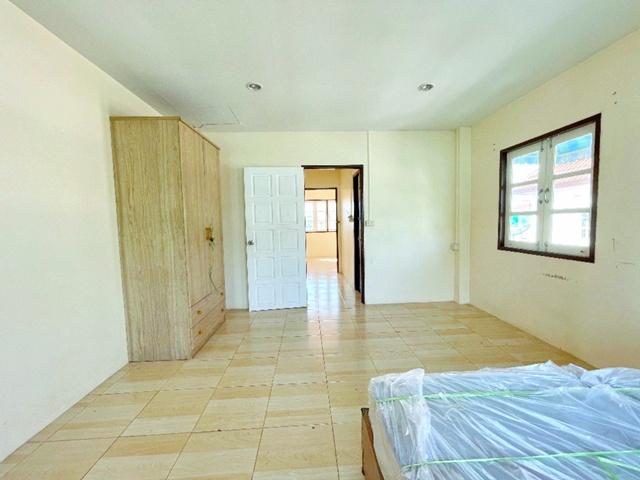 ทาวน์เฮาส์ 3 นอน 2 น้ำ ใกล้ สวนหลวง ร.9 900 ม. 24 ตร.ว.188ตร.ม. หลังหัวมุม เฉลิมพระเกียรติ ร.9 44-52 ประเวศ ใหญ่มาก 2คูห 7