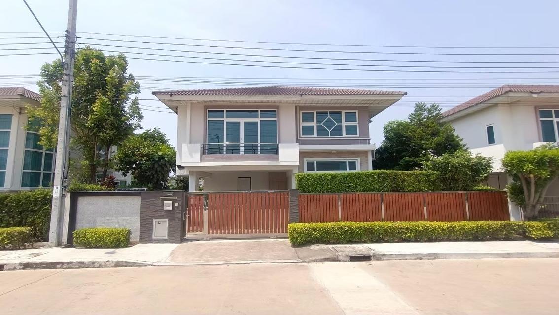 ขายบ้านเดี่ยวมือสอง โครงการศุภาลัยวิลล์ เพชรเกษม 69  (Supalai Ville Phetkasem 69) เนื้อที่ 63.5 ตร.ว. ใกล้รถไฟฟ้า MRT สถานีหลักสอง และBTS สถานีบางหว้า 1