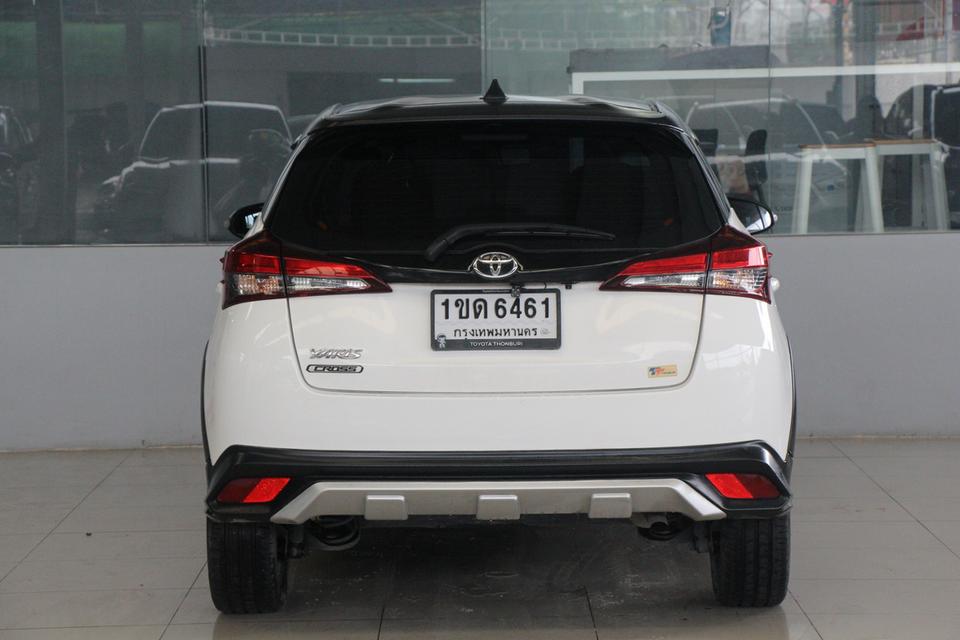 Yaris 1.2Mid Cross  4