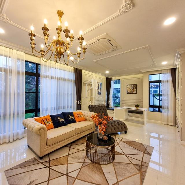 Luxury House For Sale or Rent Nantawan Rama 9 New Krungthep Kreetha 2