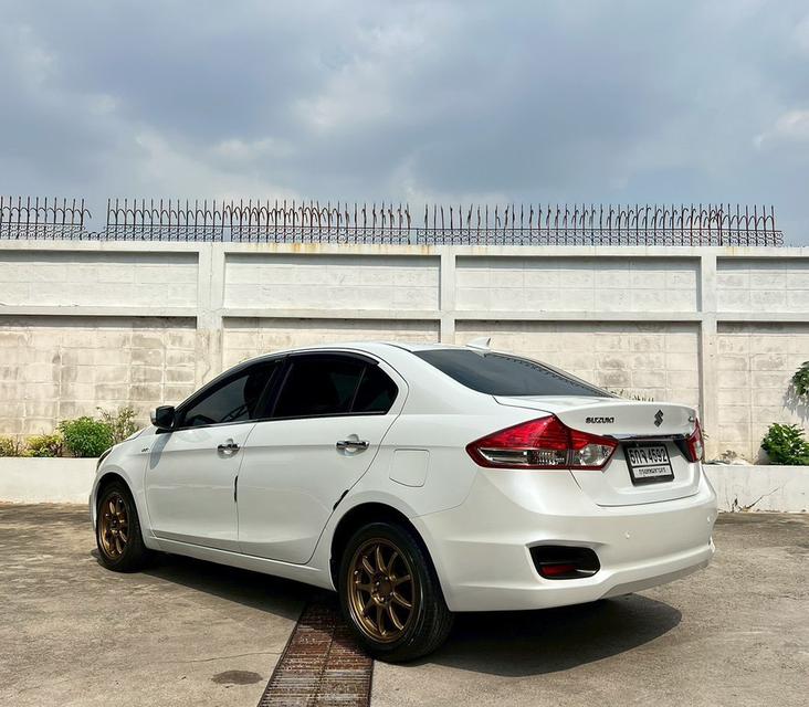 Suzuki Ciaz ปี 2016 รุ่น GLX 1.25L CVT TOP สวยสุดในรุ่น มือเดียวป้ายแดง สีเดิมทั้งคัน 5