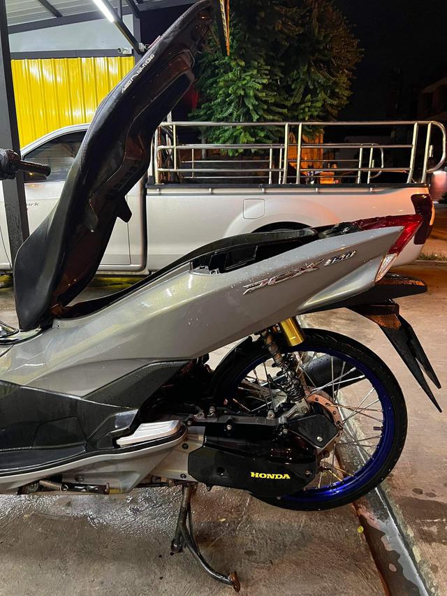 Honda pcx 150 ปี 2017 เครื่องแน่นๆสภาพดีมาก สีสวย