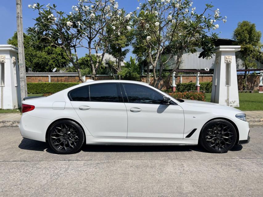 ขาย BMW 520d M Sport ปี 2021 พร้อมชุดแต่ง 3 แสน 2