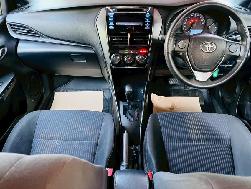 TOYOTA YARIS เครื่อง1.2cc.+LPG รุ่น ENTRY (AUTO) ปี 2022  ประหยัดน้ำมันคูณสอง รูปที่ 8