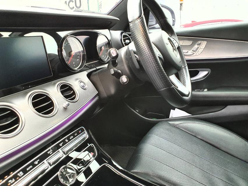 ขายรถบ้าน เบนซ์ E350e avantgarde สีเทาบรอนซ์ สภาพนางฟ้า เหมือนใหม่