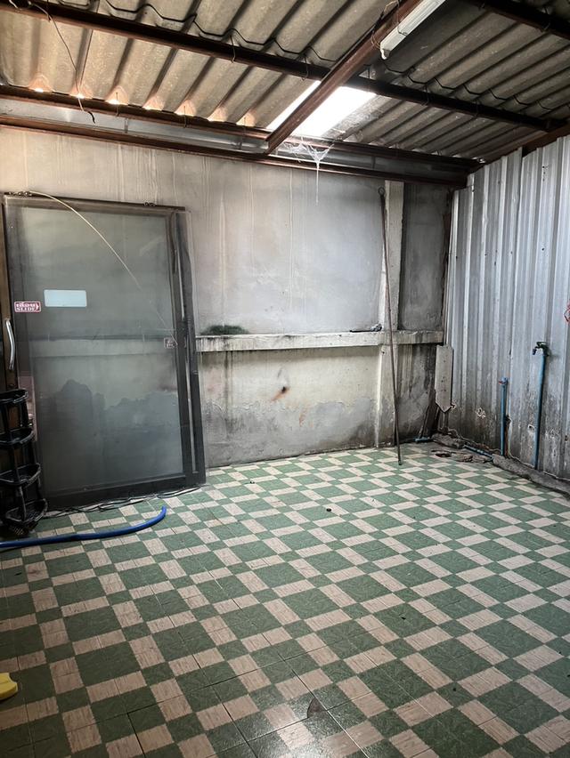 อาคารตึกแถว 2 ชั้น 2ห้องนอน 2ห้องน้ำ เขต แหลมฉบัง อ.ศรีราชา จ.ชลบุรี 13