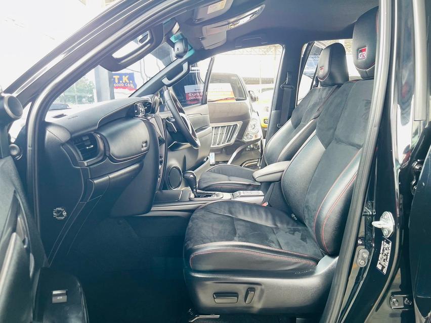Toyota Fortuner2.8 GR Sport 4WD ปี 23จด24 ไมล์7หมื่นโลแท้ 224แรงม้า รูปที่ 16