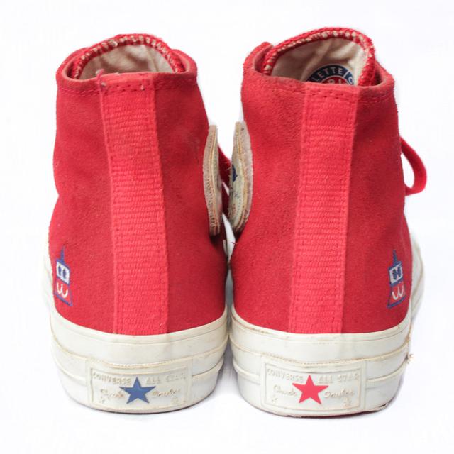 CONVERSE ผ้าใบหุ้มข้อมือสอง สีแดงสักหลาด พื้นสองสี สภาพเหมือนใหม่ จัดส่งฟรี!!! เก็บปลายทาง