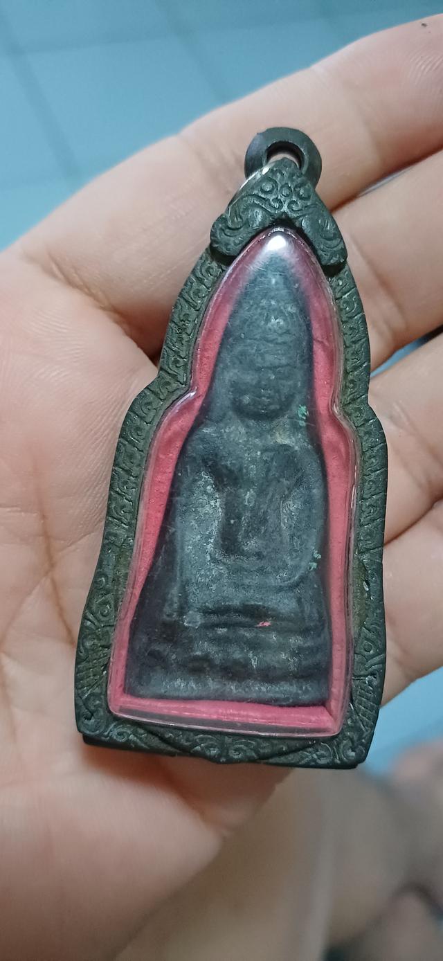 พระหูยาน พิมพ์กลาง เนื้อชินเงิน กรุวัดพระศรีฯ ลพบุรี 泰兰五大铅银古佛系列之——华富里府 哇帕ศรี Rattana 玛哈沓寺“中模 净银 帕胡ยาน(长耳佛)”