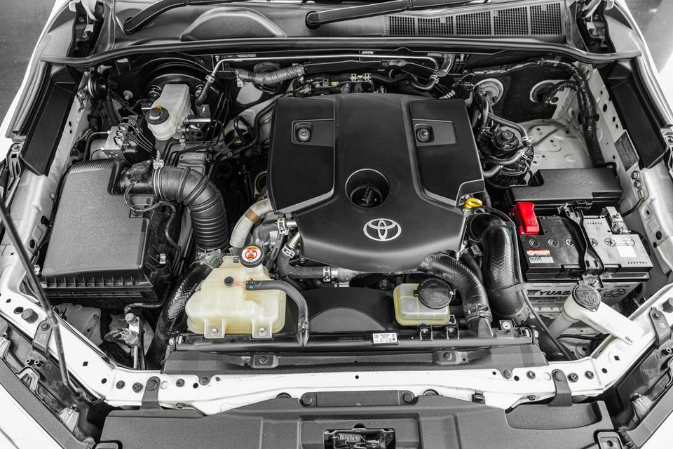 2022 TOYOTA FORTUNER 2.4 V 2WD SUV สีขาว เลขไมล์ 74065 กม. 20