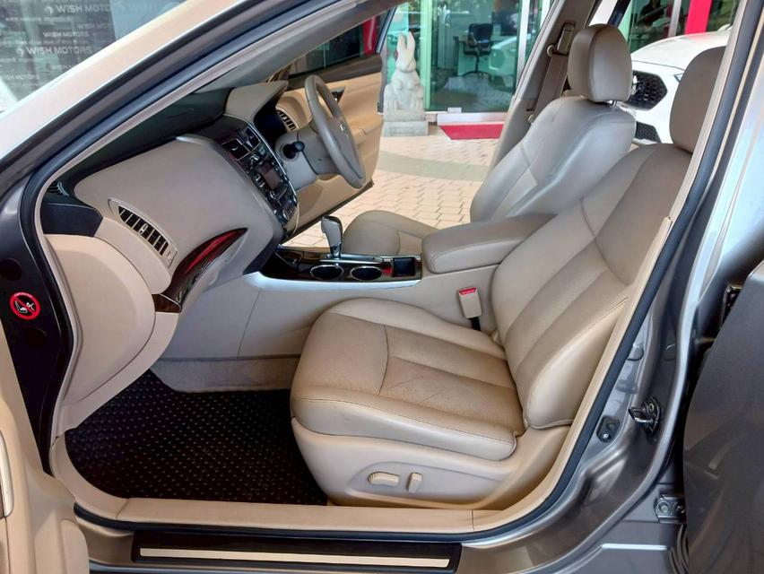 2014 Nissan TENAN 200XL รถมือเดียว สภาพเยี่ยม 8