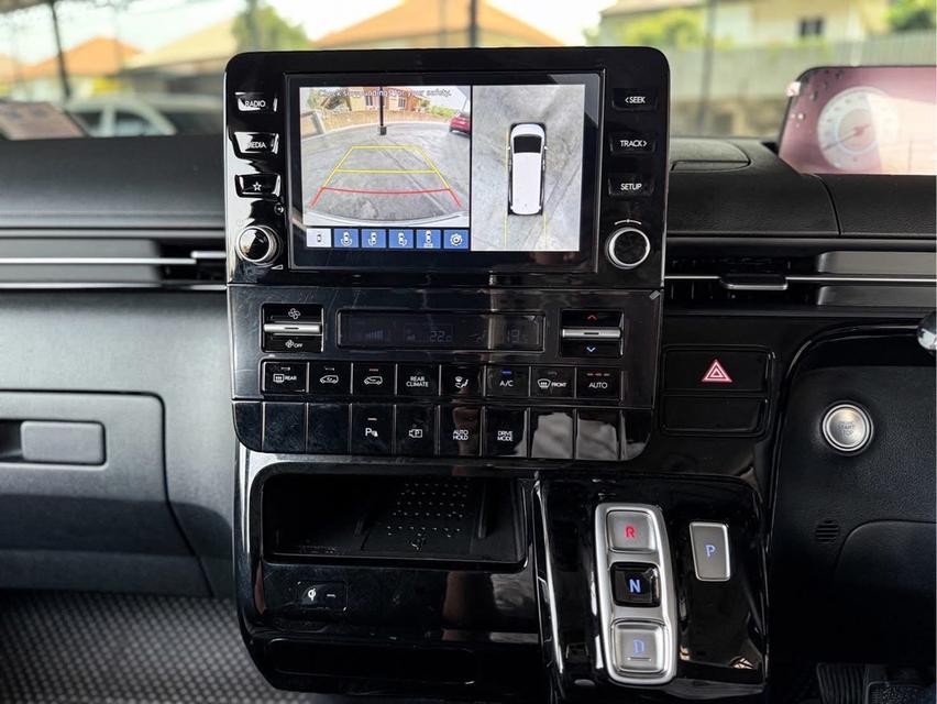 HYUNDAI STARIA 2.2 SEL 2021   16
