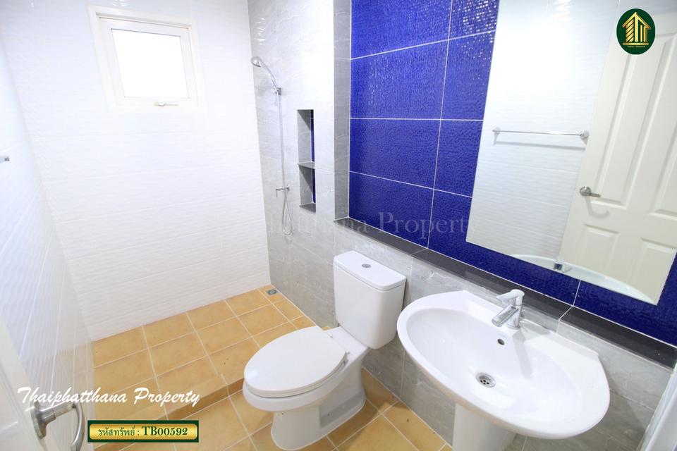 โกลเด้น นีโอ บางนา-กิ่งแก้ว 15