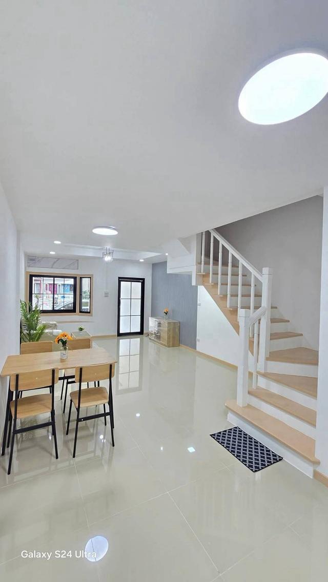 หมู่บ้านสิรารมย์ บ้านกล้วย-ไทรน้อย บางบัวทอง ทาวน์เฮาส์ 2 ชั้น ตกแต่งใหม่พร้อมอยู่  โครงการของแลนด์&เฮ้าส์ 12