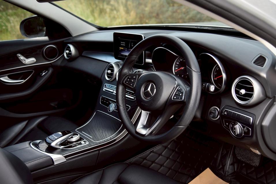 รหัสรถ CBL2917 Mercedes-Benz C350e Avantgarde W205 AT 2018 8