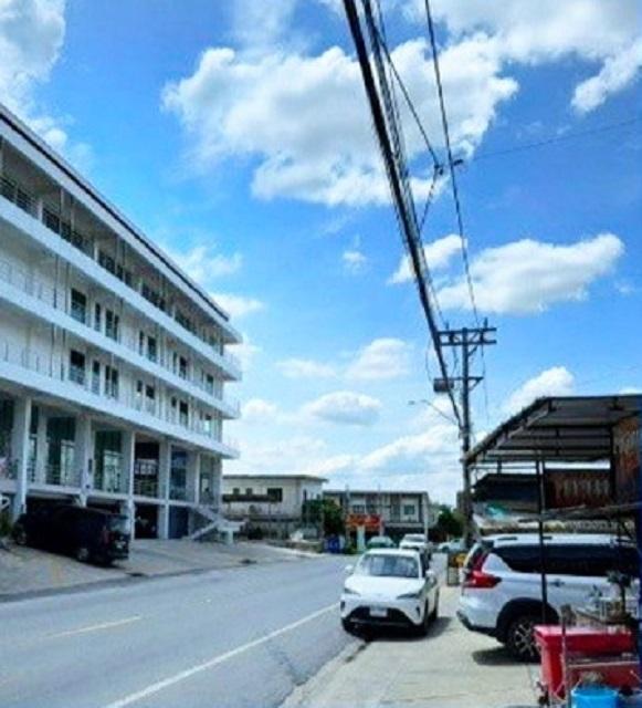 ติดถนนใหญ่ ให้เช่าอาคารสำนักงาน ที่ทันสมัย 75 ตร.ม. ถ.ชัยพฤกษ์ ไทวัสดุ โรบินสัน 20 ตร.วา. เพียวเพลส ราชพฤกษ์ 1.8 กม. 3