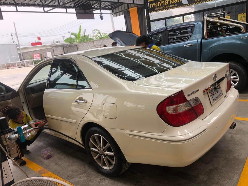 Camry 2.4Q ท็อปสุด “ตัวพิเศษฉลอง40 ปี ” 17