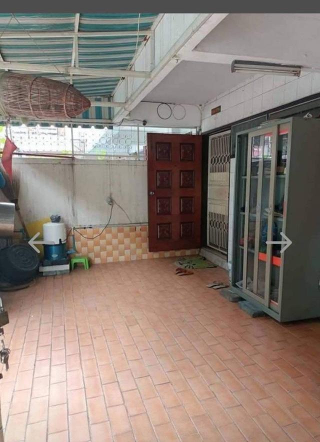 🏡 ทาวน์เฮาส์ 2 ชั้น ย่านรัชดาภิเษก ใกล้รถไฟฟ้า เดินทางสะดวก ทำเลดี ราคาคุ้ม สนใจติดต่อด่วน! 🚆✨