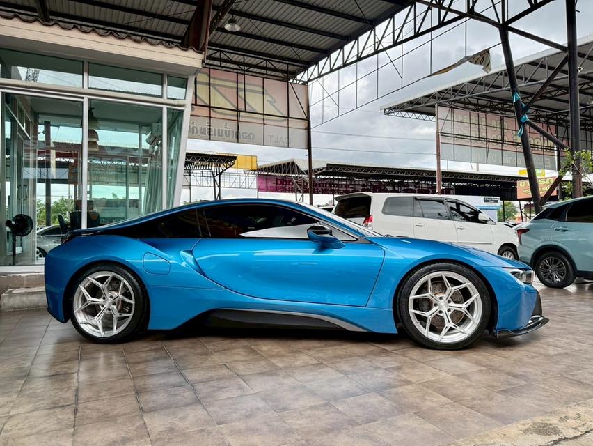 2017 BMW i8 Pure Impulse  7