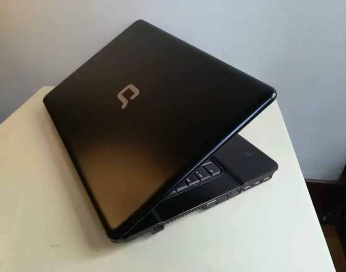 HP Compaq Laptop R2500 2