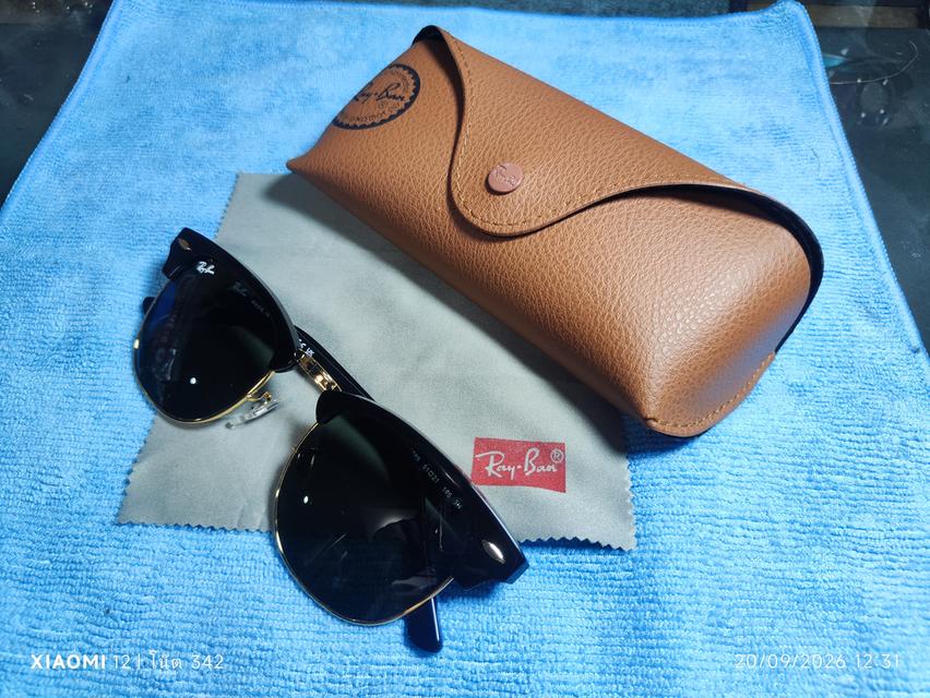 RayBan Clubmaster Classic รหัสรุ่นRB3016 รหัสสีW0316(กรอบสีดำ-ทอง/เลนส์กระจกสีเขียวG-15 ผลิตในยุคปัจจุบัน(ยุค Luxottica Italy)