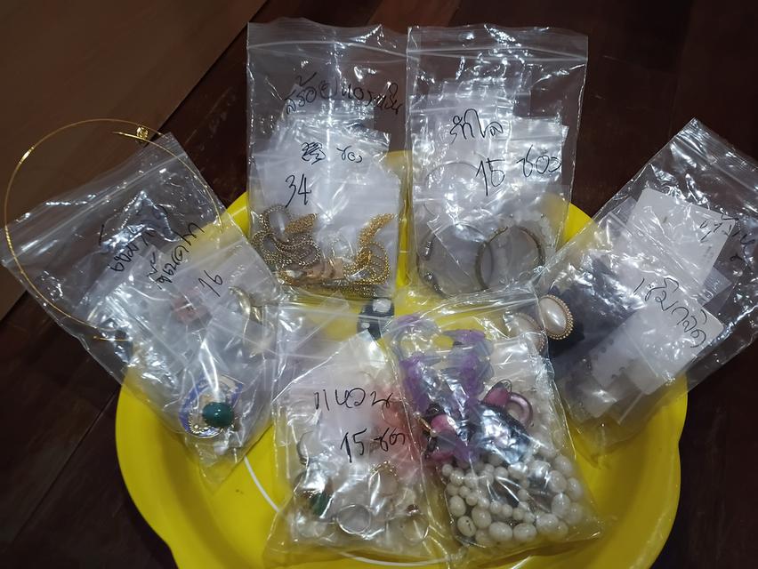 ขายเครื่องประดับญี่ปุ่นทั้งหมด6ถุงขาย1800บาท รูปที่ 1