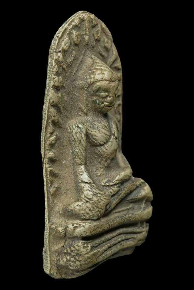 พระรอด กรุมหาวัน พิมพ์ใหญ่ เนื้อขาว เก่าแก่หายาก 1 ใน 5 ชุดเบญจภาคี 3