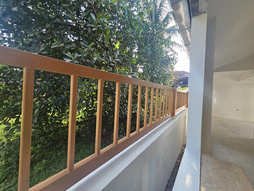 บ้านสันผีเสื้ออำเภอเมืองเชียงใหม่ ในโครงการรุ่งเรืองเลควิว 9