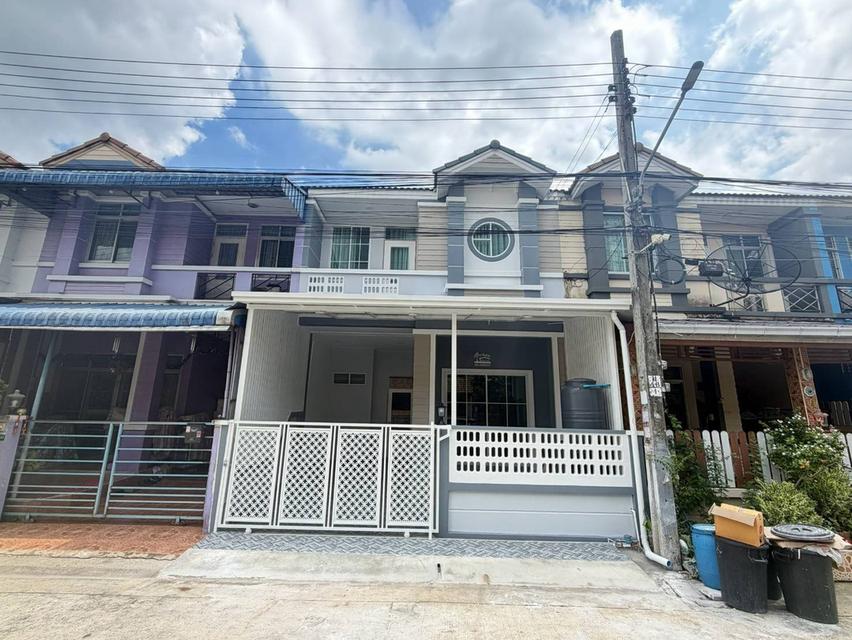 บ้านเข้าใหม่ 4 ห้องนอน ทำเลหทัยราษฎร์  21.7 ตร.ว. 2